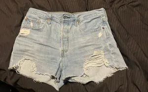 Levi’s 501 Jean Shorts thumbnail 1