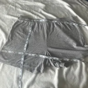 Women's‎ Open Edit Gray Ribbed Lounge Shorts XL thumbnail 4