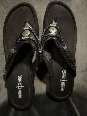 Minnetonka Women's Silverthorne 360 Thong Sandals thumbnail 2