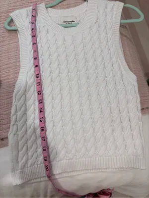 Abercrombie & Fitch White Cable Knit Sleeveless Sweater Vest size Medium thumbnail 9