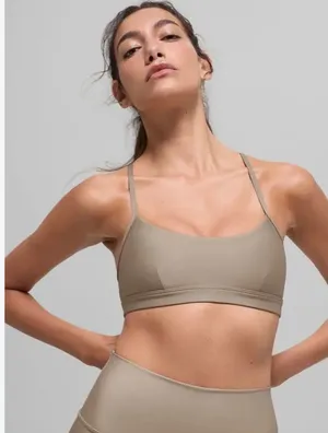 Alo airlift sports bra size medium thumbnail 1