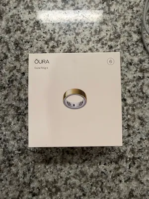 Gold Oura Ring 4 Size 6 thumbnail 5