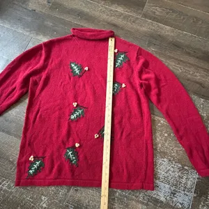 Coldwater Creek Red Holly Berry Embroidered Roll Neck Sweater Womens Large L thumbnail 3