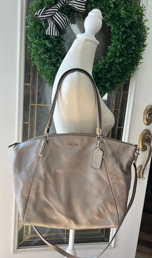 Coach | ladies Kelsey crossbody satchel handbag. thumbnail 1