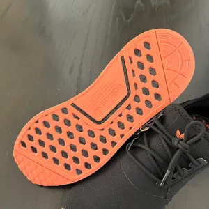 Adidas New NMD R1 J Coral Black thumbnail 4