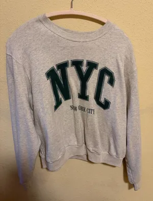 Hollister Sweater thumbnail 1