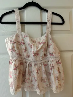 Celebrity Pink Cream Floral Lace-Trim Camisole Top - Pink Floral thumbnail 1