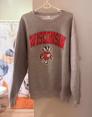 Wisconsin Badgers Crewneck Sweatshirt thumbnail 1