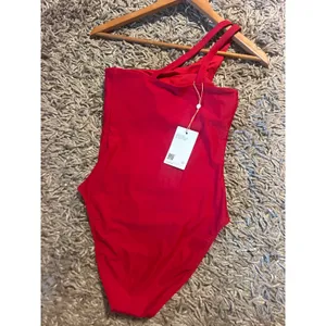 QUINCE One Shoulder Italian One Piece SUSTAINABLE Cherry Red NWT Swimsuit XS thumbnail 5