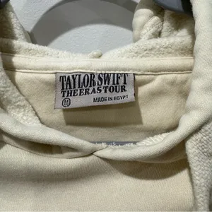 Taylor Swift The Eras Tour Size Medium Hoodie Cream‎ thumbnail 5
