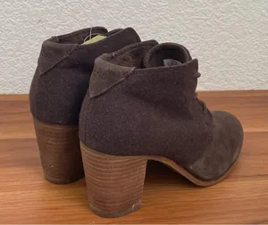 TOMS Women’s Lunata Chocolate Brown Suede/Wool Lace Up Booties Size 8 NWT thumbnail 3