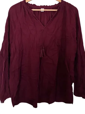 💥 Old Navy Burgundy Lace Accent Long-Sleeve Peasant Top thumbnail 1