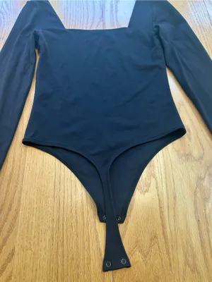 Aritzia Babaton Contour‎ Squareneck Long Sleeve Thong Bodysuit Black Size M thumbnail 7