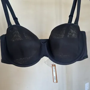 NWT SKIMS Weightless Strapless Bra in Onyx‎ 40C thumbnail 5