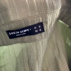 Shein Curve+ Olive Green Textured Button Down Shirt and Shorts Set Size 24 6X thumbnail 12