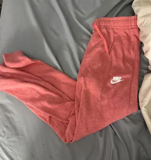 Nike sweatpants  thumbnail 1
