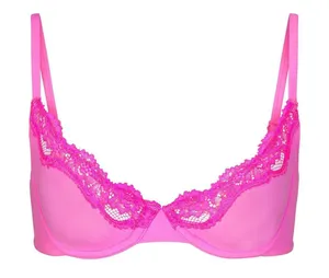 SKIMS Lace Bra thumbnail 1