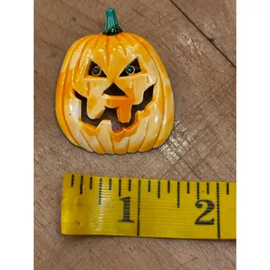 Vintage 80s Jack-o-Lantern Pumpkin Enamel Pin from JJ thumbnail 3