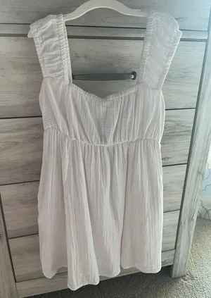 Old Navy White Dress thumbnail 1