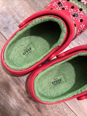 Crocs ugly Christmas sweater lined shoes thumbnail 6