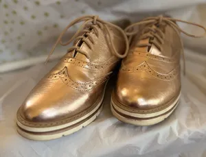 Soda Metallic Rose Gold Women's Oxfords thumbnail 1