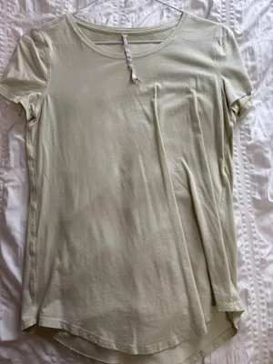 Lululemon shirt thumbnail 1