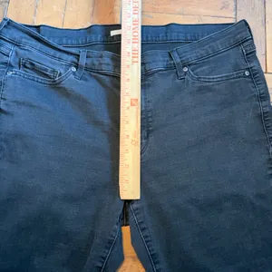 Levis Classic Straight‎ Leg Jeans Womens 20W M Black Denim Pants thumbnail 7