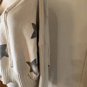 POL Cream V-Neck Sweater with Gray Stars and Hood Sz L thumbnail 3