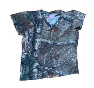 Camo v neck t-shirt 🔥 thumbnail 1