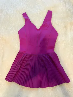 Lululemon Like New Pleated Pink Tank Top thumbnail 1