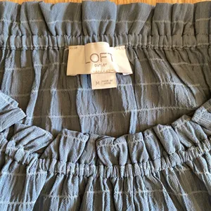 Ann Taylor Loft sleeveless patterned shell thumbnail 2