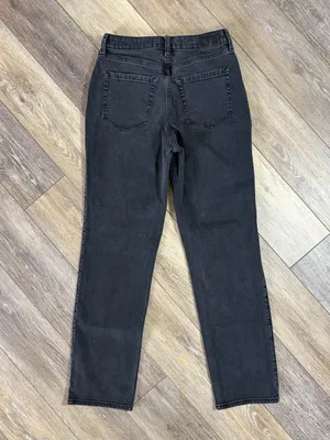 Hollister Ultra High-Rise 90s Straight Jeans In Washed Black thumbnail 7