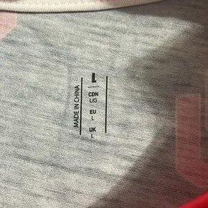 💙 NWT‎ Oklahoma Sooners Forever Collectible FOCO Tie Breaker Sleeveless Tank thumbnail 6