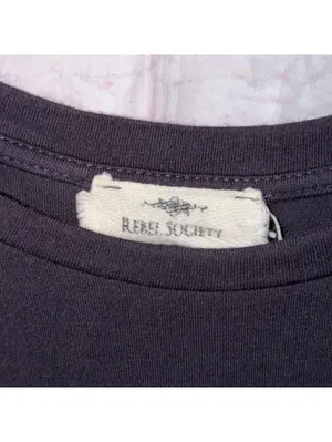 Rebel Society Black Rolled Sleeve High Low Top Women’s Casual Tee Medium thumbnail 5
