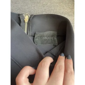 Reformation Black High Rise Skinny Pants Stretch Back‎ Zip Pintuck Small thumbnail 2