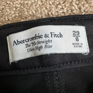 Abercrombie & Fitch The 90s Straight Ultra High Rise Black‎ Leather Pants thumbnail 4