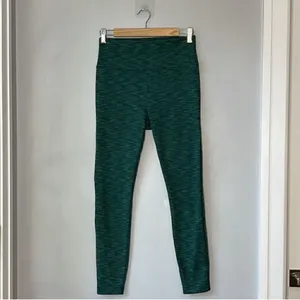 Outdoor Voices Green Leggings thumbnail 2
