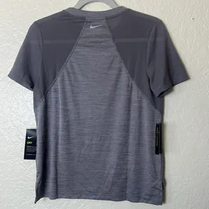Nike Women's Gray Activewear Top‎ Size S thumbnail 6