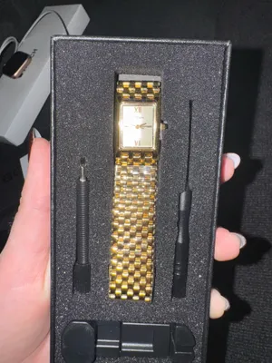 Amazon Gold Watch thumbnail 2