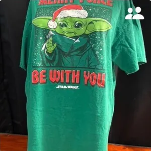 Star‎ Wars Green Yoda Holiday Tee thumbnail 1