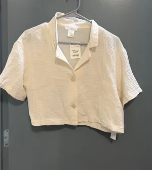 TJ Maxx Cropped shirt thumbnail 1