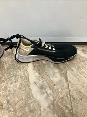 Unisex Nike Black New Orleans Saints Zoom Pegasus 38 Running Shoe thumbnail 4