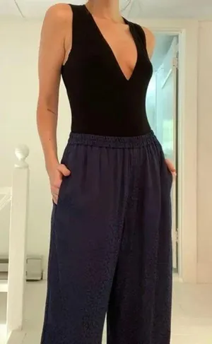 & Other Stories Leopard Print Jacquard Satin Wide Leg Pants NWT Navy Size 6 $79 thumbnail 4