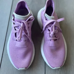 Adidas Women’s POD-S3.1 Low Sneaker Lilac/Orchid size 8.5 thumbnail 5
