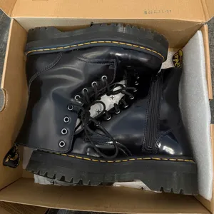 Dr. Martens Jadon Black Boots Polished Smooth Quad Retro 15265001 Unisex thumbnail 1