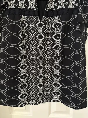 LOFT Black & White Geometric Ruffle Sleeve Blouse thumbnail 4