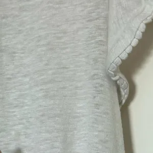 LOFT White 100% Linen Flutter Sleeve Top M Pleated Neck Lightweight thumbnail 6