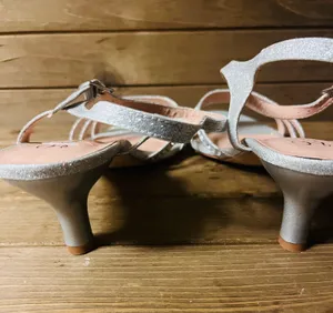 L Lorraine Berkly Silver Rhinestone Shoes Formal Prom Wedding kitten Heels Sz 9 thumbnail 7