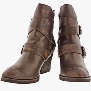 Naughty Monkey Cross My Heart Brown Distressed Leather Buckle Ankle Boots Women’s Size 9 thumbnail 7