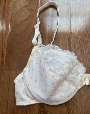 Vintage 90s Victoria’s secret satin coquette cream pink polka dot lace trimmed bra thumbnail 3